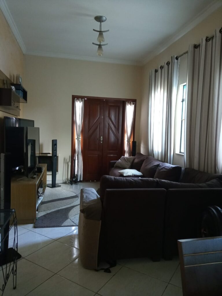WhatsApp Image 2025-10-27 at 10.10.40 (2)